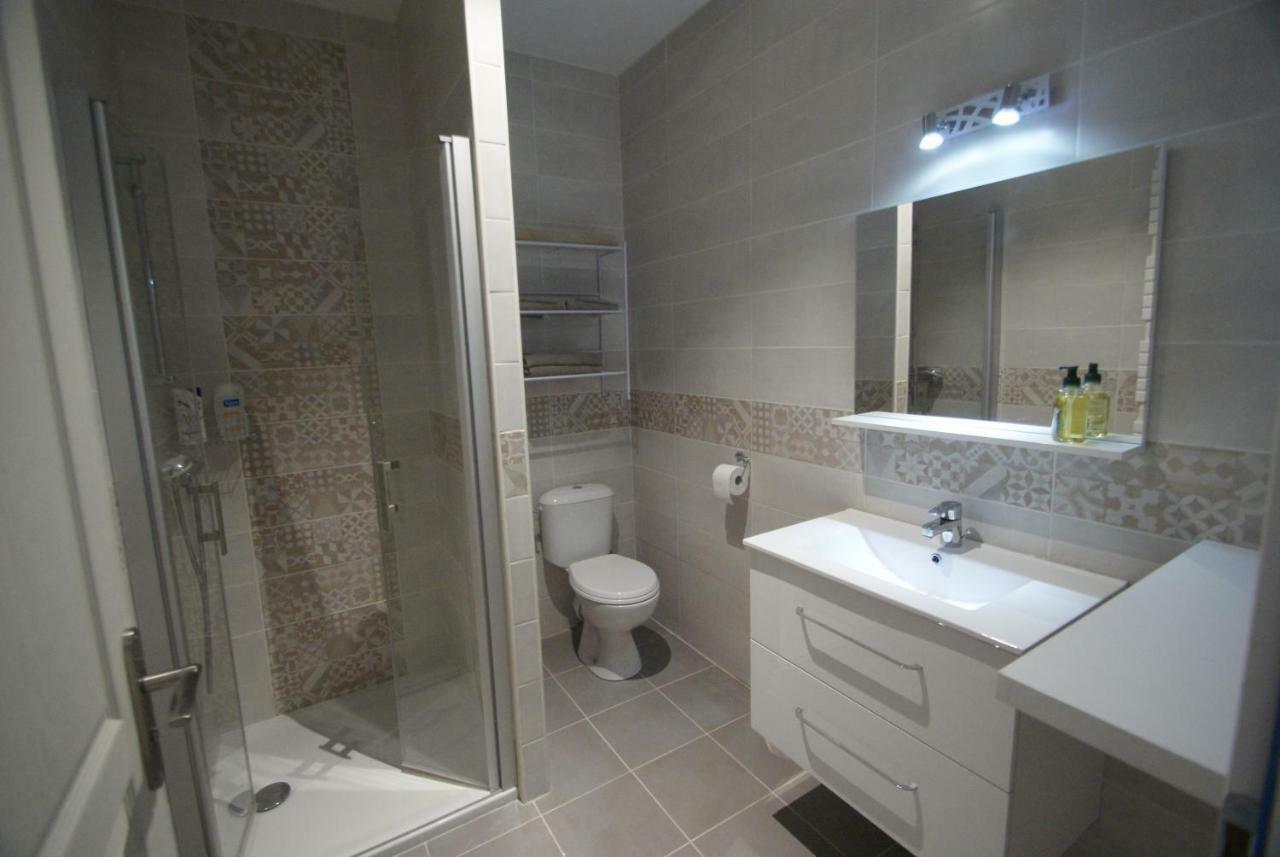 Lot Of Bed Apartamento Cahors Exterior foto